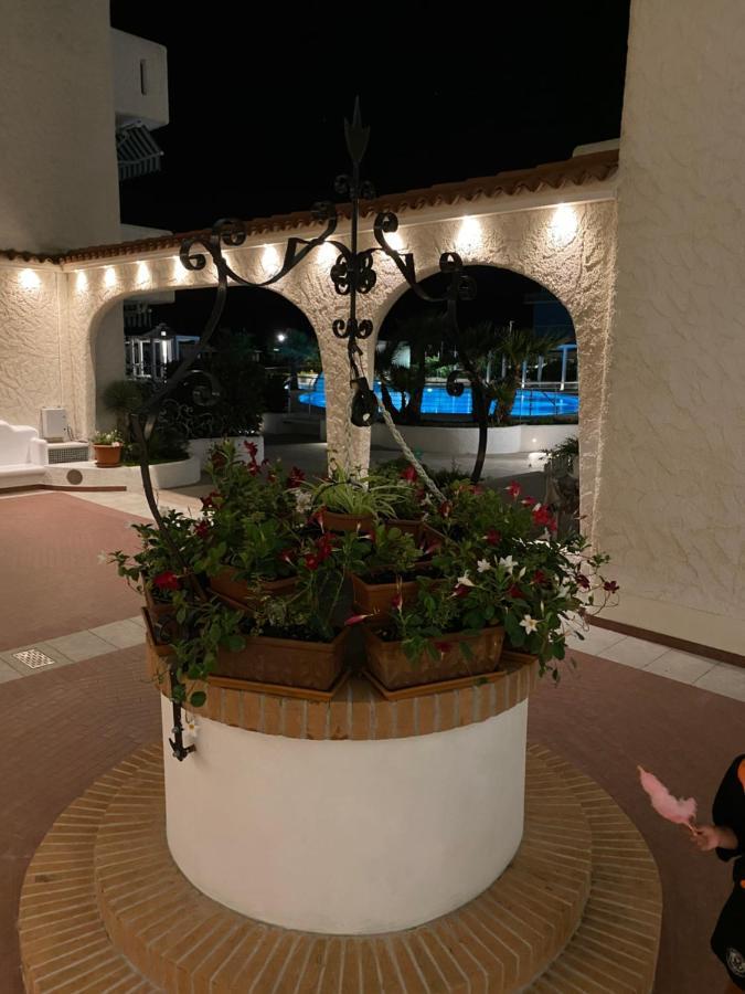 Residence El Palmar Fronte Mare, Fronte Spiaggia 리도 디 예솔로 외부 사진